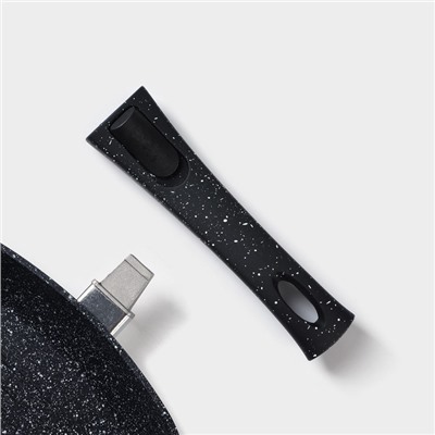 Сковорода-гриль Magistro Dark, 24×24 см, квадратная, ручка съёмная soft-touch, антипригарное покрытие, индукция, чёрная