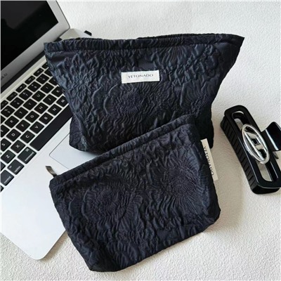 White capacious cosmetic bag, handheld organizer bag to go out, travel bag, liner