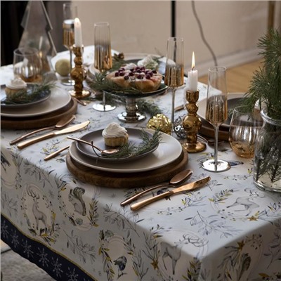 Скатерть новогодняя «Этель» Snow animals 149×180 см с ГМВО, 100%хл, 190 г/м²
