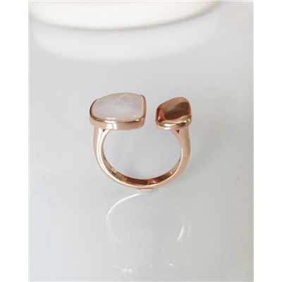 Кольцо с натуральным перламутром