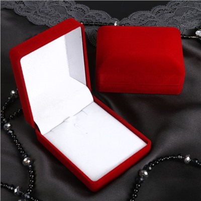 Футляр под набор: серьги и кулон «Прямоугольник» 7.5×6 см, красный, вставка белая