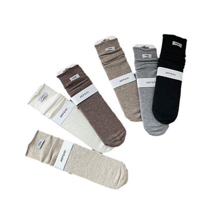 Colored soft Japanese demi-season woolen knee socks, mid-length