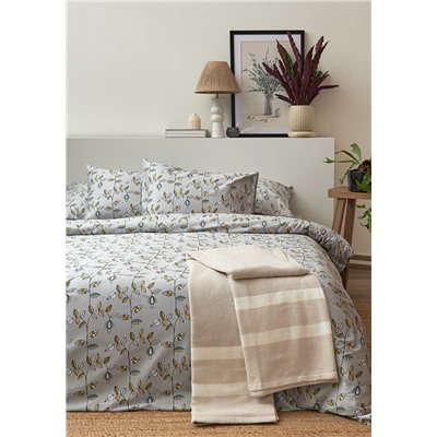 Набор наволочек "Ягоды тайги" из премиального сатина из коллекции Russian North, 50х70 см