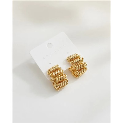 Стильные серьги