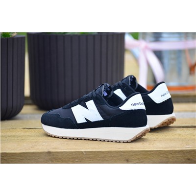 New Balance cl runner TM из натуральной замши и нейлона
