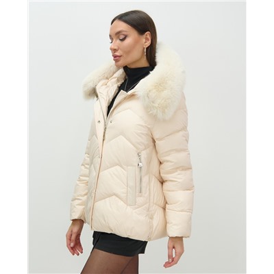 Куртка зимняя женская с мехом и капюшоном тренд бежевого цвета 7759B