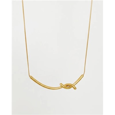 Кулон на цепочке