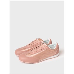 Кроссовки женские