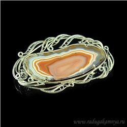 Брошь из агата 74*43мм.