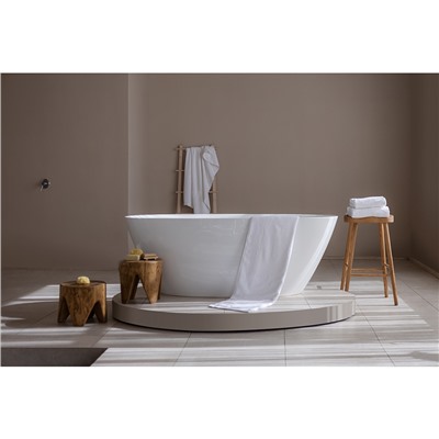 Полотенце банное белого цвета из коллекции Essential, 90х150 см