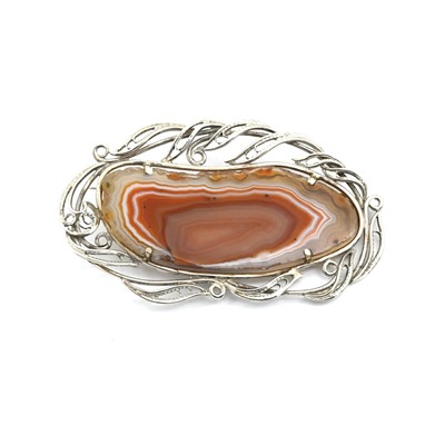 Брошь из агата 74*43мм.