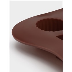 Форма для конфет и шоколада Доляна «Кружочки, квадратики», силикон, 21.5×10.4×1.5 см, 15 ячеек, коричневая