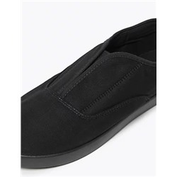 Kids' Slip-On Plimsolls (7 Small - 4 Large)