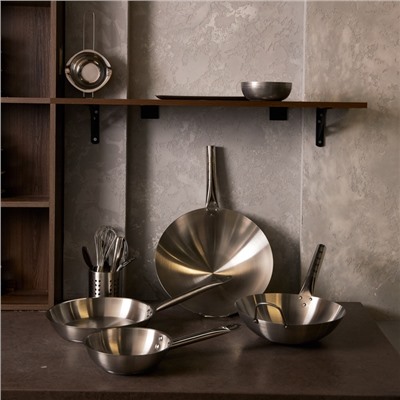 Сковорода Hanna Knövell, d=26 см, h=5 см, толщина стенки 0.6 мм, длина ручки 25 см, индукция, нержавеющая сталь