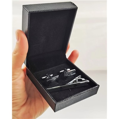 Набор запонок и зажима для галстука в футляре