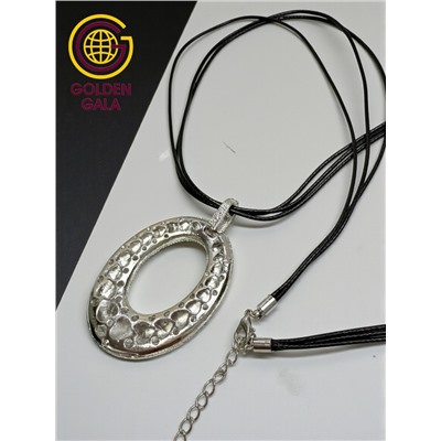 Кулон на кожаном шнурке "Женская грация" Арт КШ2130/10