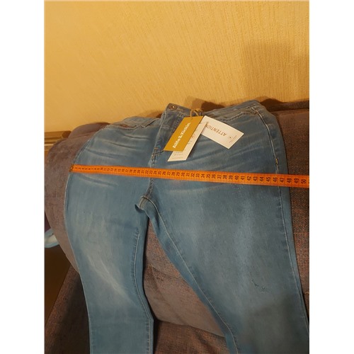Jeans Mid Rise Easy Bootcut  30/32 и 32/32  Alife & Kickin