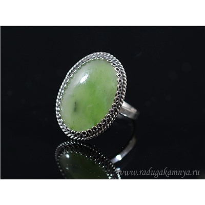 Кольцо нефрит "Овал" 17*23мм, размер 17,5