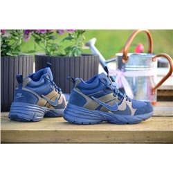 Зимние Nike из натуральных и синтетических материалов