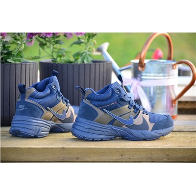 Зимние Nike из натуральных и синтетических материалов