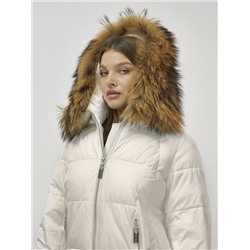 Куртка женская зимняя с мехом енот премиум класса бежевого цвета 381B
