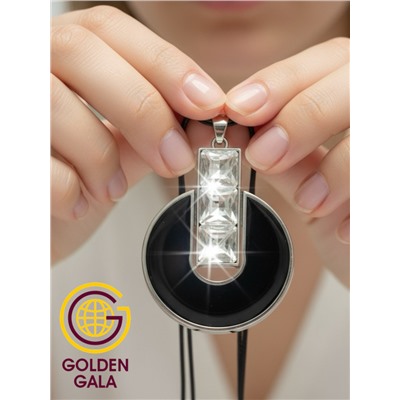 Кулон на кожаном шнурке "Женская грация" Арт КШ2130/26