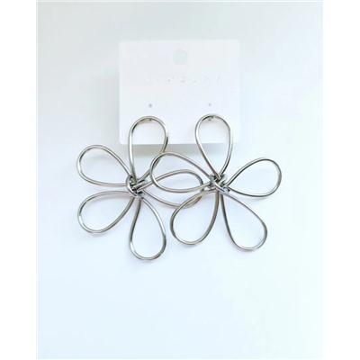 Стильные серьги