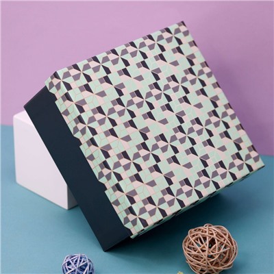 Подарочная коробка «Patterns 2», 17*17*8