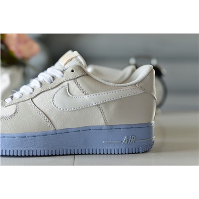 Nike Air Force из натуральной кожи и текстиля