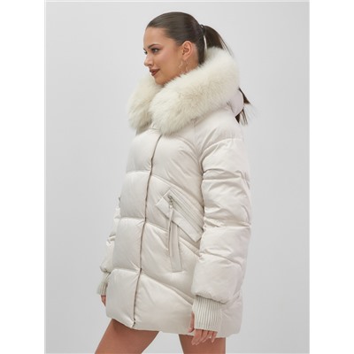 Куртка зимняя женская с мехом и капюшоном тренд бежевого цвета 7737B