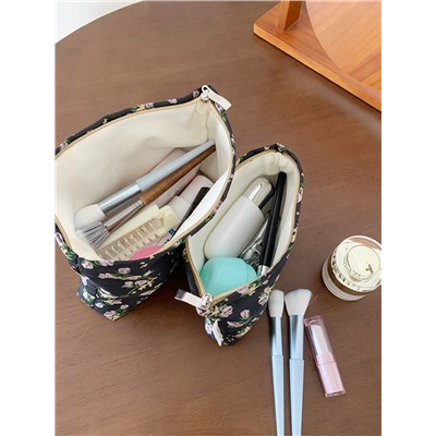 Capacious cosmetic bag, handheld organizer bag to go out, travel bag, liner, for import, floral print
