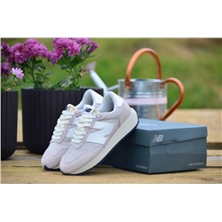 New Balance cl runner TM из натуральной замши и нейлона