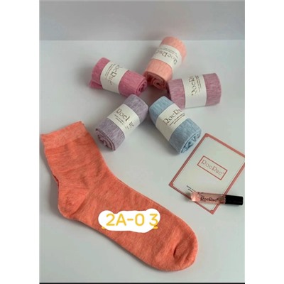 Высококачественный женские носки 
Подарочные наборы ароматизированный Фабричный товар  антибактериальные 
размер 36-41
в упаковку 6 пар цена за упаковку 450 руб