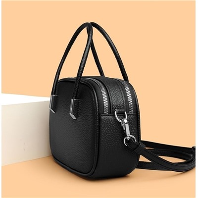 Bags Сумка женская / кожа /  	 0111243