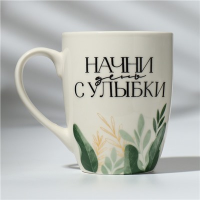 Кружка с ложкой керамическая Дорого внимание «Начни день с улыбки», 310 мл