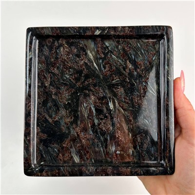 Радуга Самоцветов Блюдо из Арфведсонита (Нуумит)