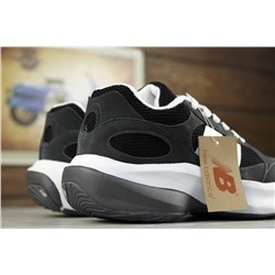 New Balance из натуральной прочной замши и текстиля