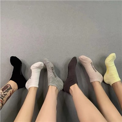 Solid trend cotton invisible socks for men and women, European style