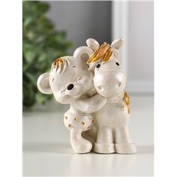 Фигурка гипс «Мишка с лошадкой», 9×7×6 см, перламутр