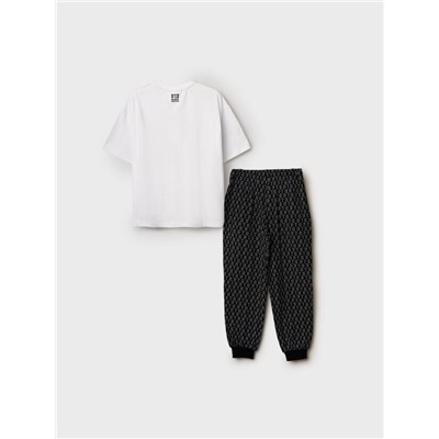 Комплект для мальчика: футболка, брюки