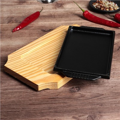 Сковорода «Прямоугольник», 23.5×12×3 см, с ручками, на деревянной подставке, индукция, чугун, чёрная