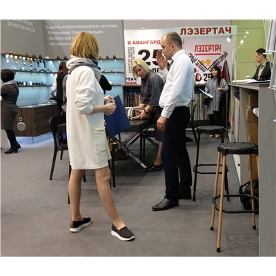 Стул барный SHT-S48
                        черный / черный муар