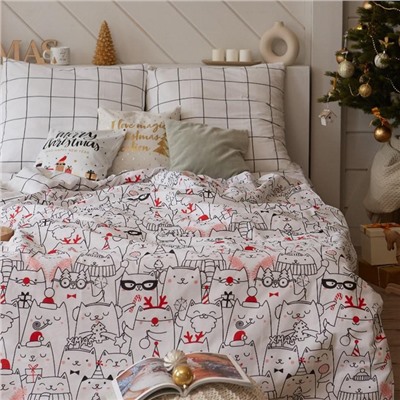 Постельное белье новогоднее Этель 1.5 сп Xmas cat 143*215 см, 150*214 см, 70*70 см - 2 штуки
