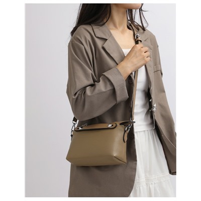 Bags Сумка женская / кожа /  	 0110911