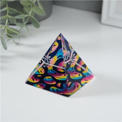 Фигурка стекло пирамида «Смайлы», 6×6×6 см