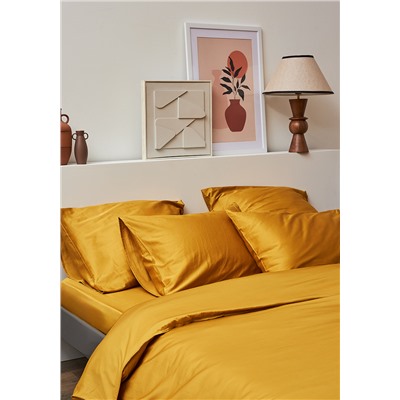 Комплект постельного белья из премиального сатина горчичного цвета из коллекции Essential, 200х220 см