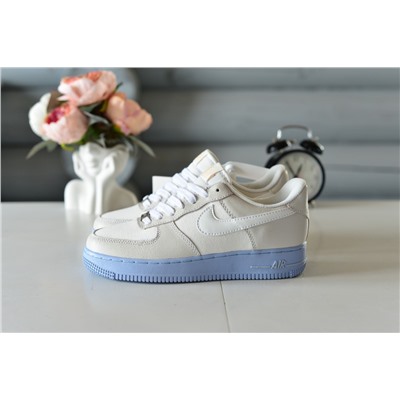 Nike Air Force из натуральной кожи и текстиля