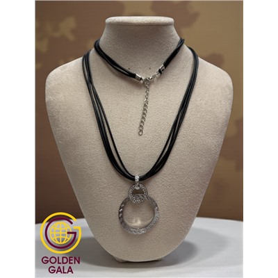 Кулон на кожаном шнурке "Женская грация" Арт КШ2130/03