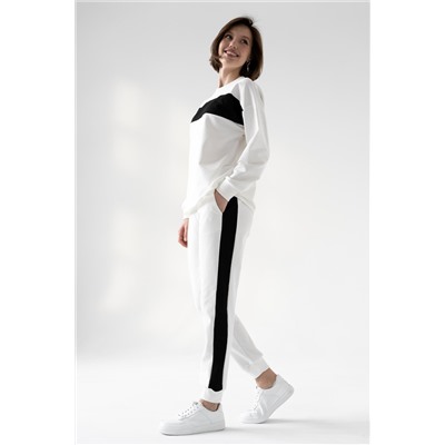 Костюм женский 24-512L3-38 молочный