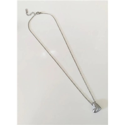 Кулон на цепочке